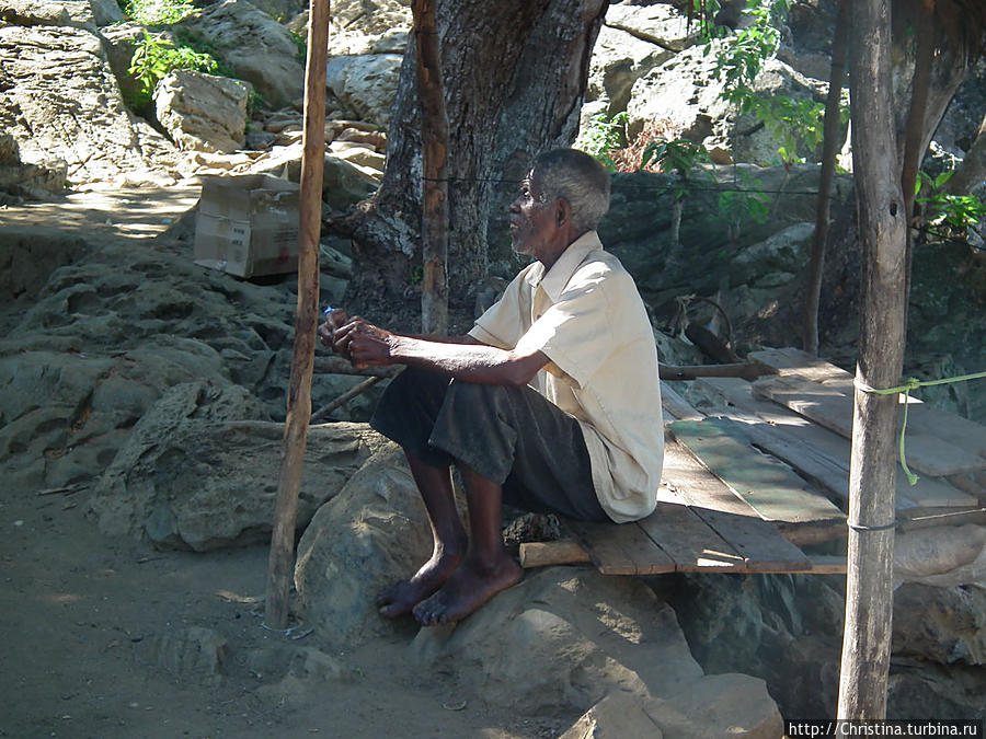 Самый старый житель деревни. Десятый десяток ... Нуси Комба, Мадагаскар