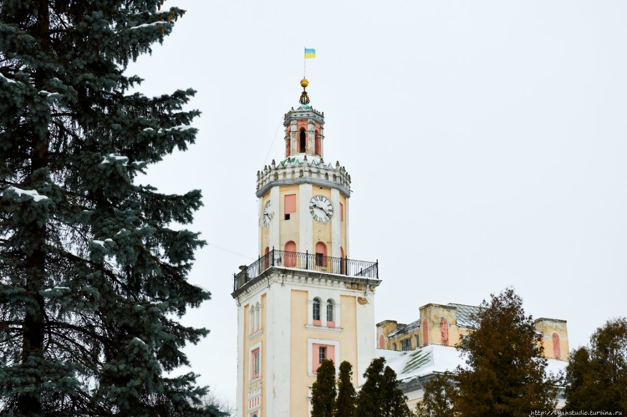 Городская ратуша Самбор, Украина