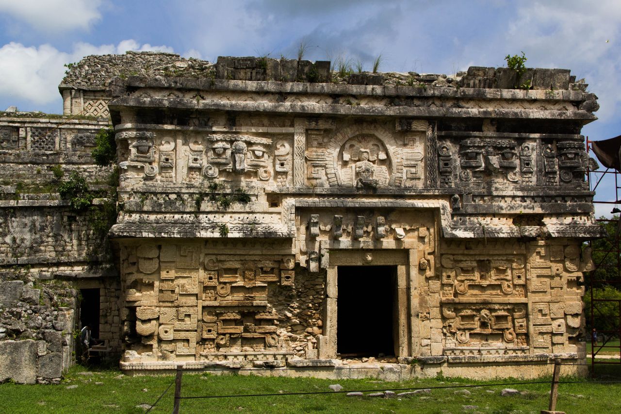 Чичен-Ица Чичен-Ица город майя, Мексика Чичен-Ица Чичен-Ица город майя, Мексика