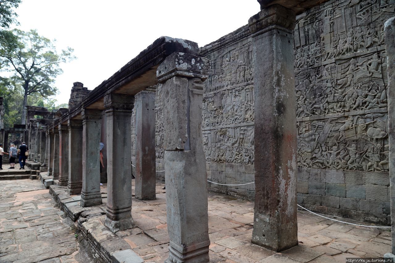 Барельефы Храма Ангкор (столица государства кхмеров), Камбоджа