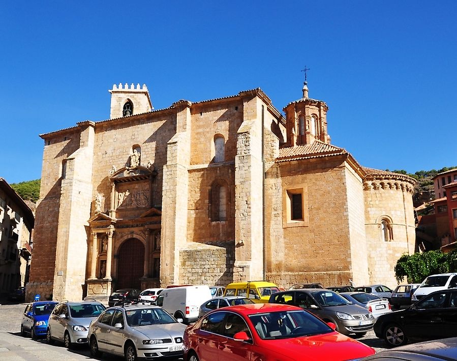 Приходская церковь Св. Марии / Iglesia Colegial de Santa María