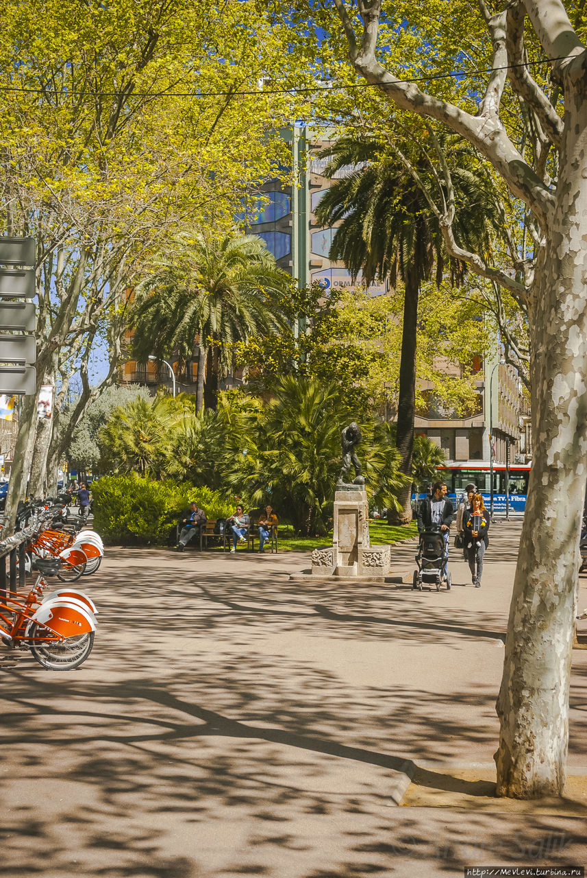 Апрельская зелёная Барселона Барселона, Испания