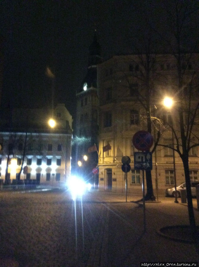 Ночью в узких улочках Риги Рига, Латвия