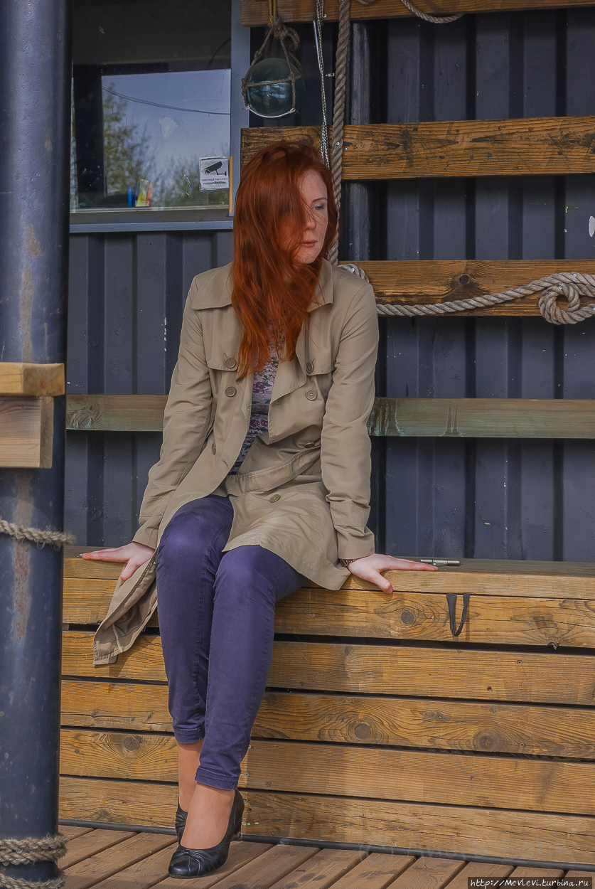 Красивые девушки, лодки, май месяц Рига, Латвия