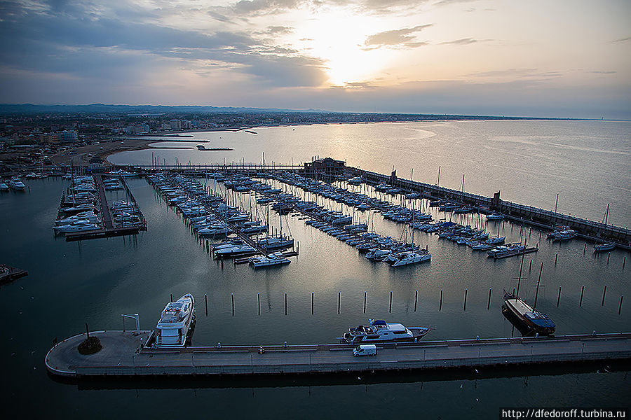 Прогулка по Римини, Италия Римини, Италия