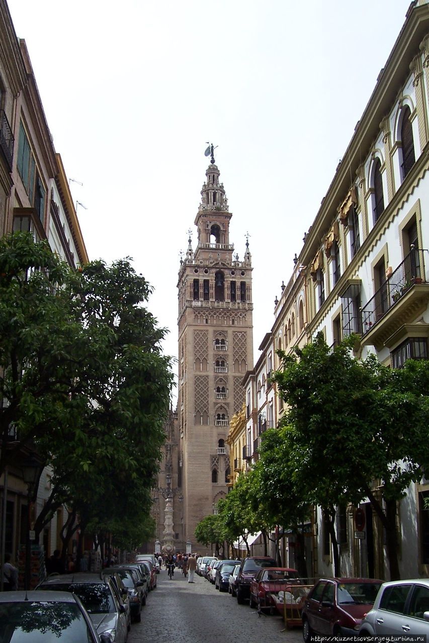 Севилья по минимуму Севилья, Испания Севилья по минимуму Севилья, Испания