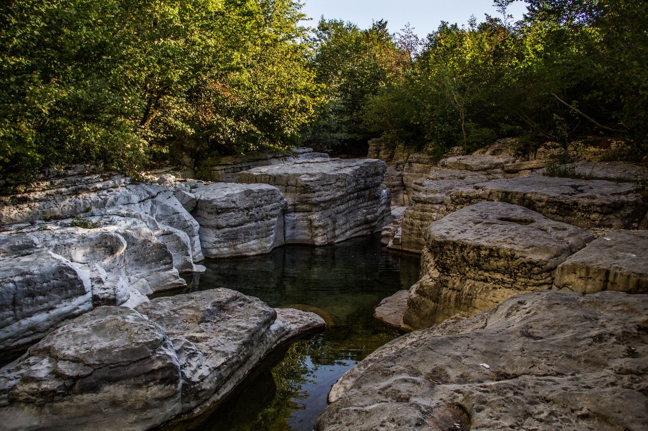 каньон Окаце и водопад Кинчха Зеда-Горди, Грузия