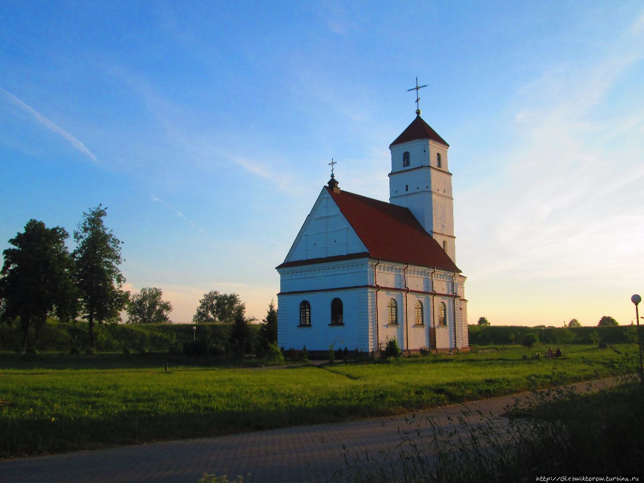 Прогулка по городищу с валами и собором Заславль, Беларусь