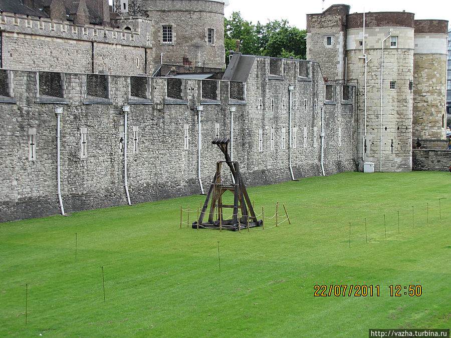 Камнеметальная машина