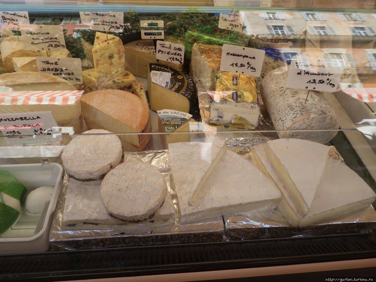 Не менее знаменитый французский сыр. Ницца, Франция