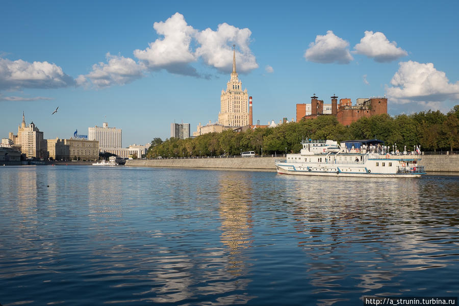 А еще вот осень в Москву пожаловала...