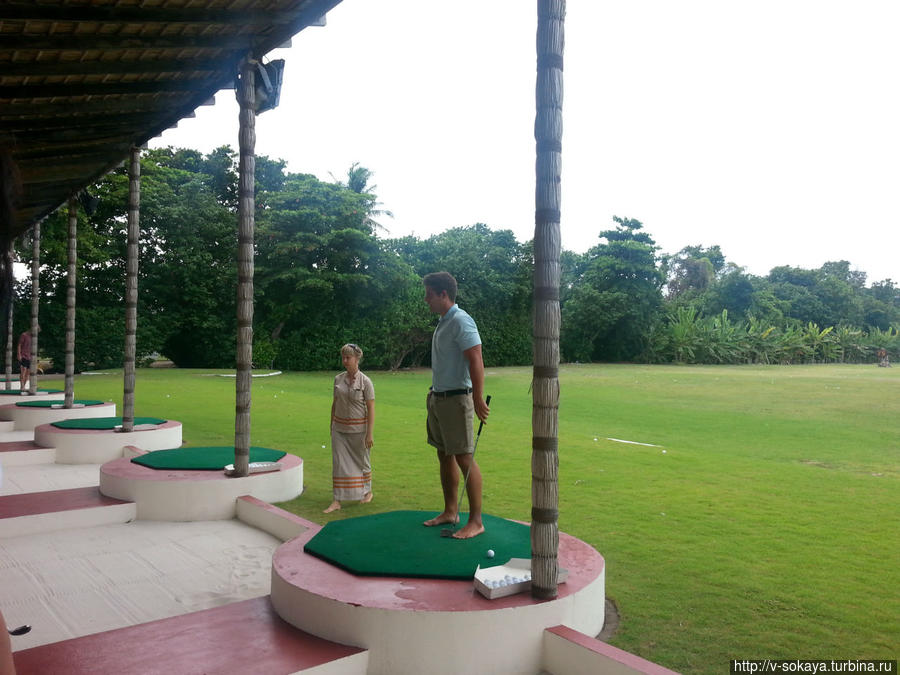 красавец-тренер по гольфу Джоди :-) отель KUREDU ISLAND ;-) Мальдивские острова