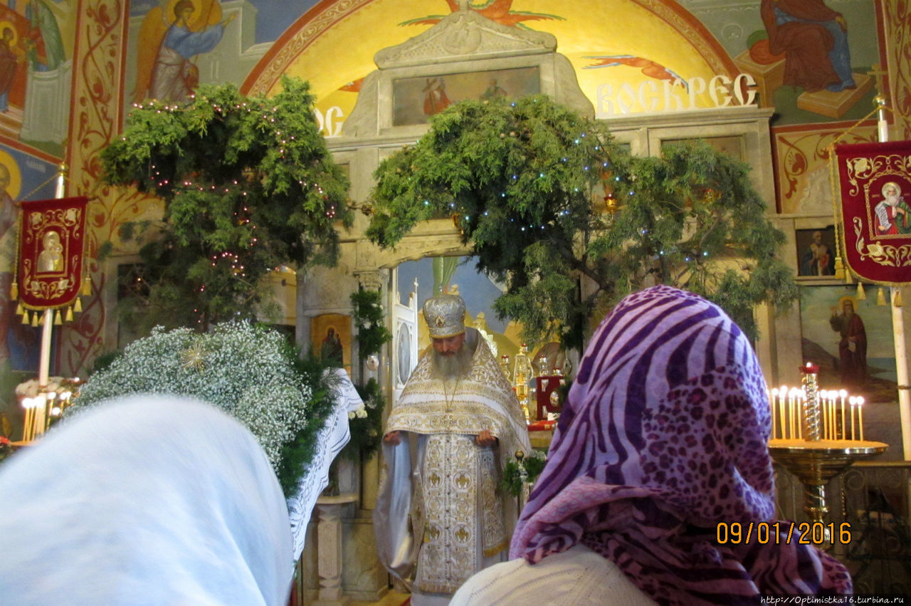 На рождественской службе в храме св. пророка Илии на Кармеле Хайфа, Израиль