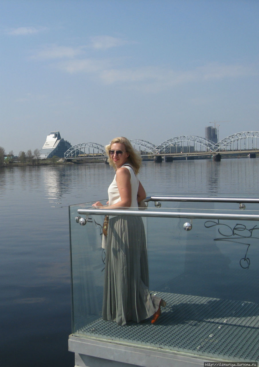 Моя любимая длинная юбка. Удобная и универсальная. Не мнется в принципе...