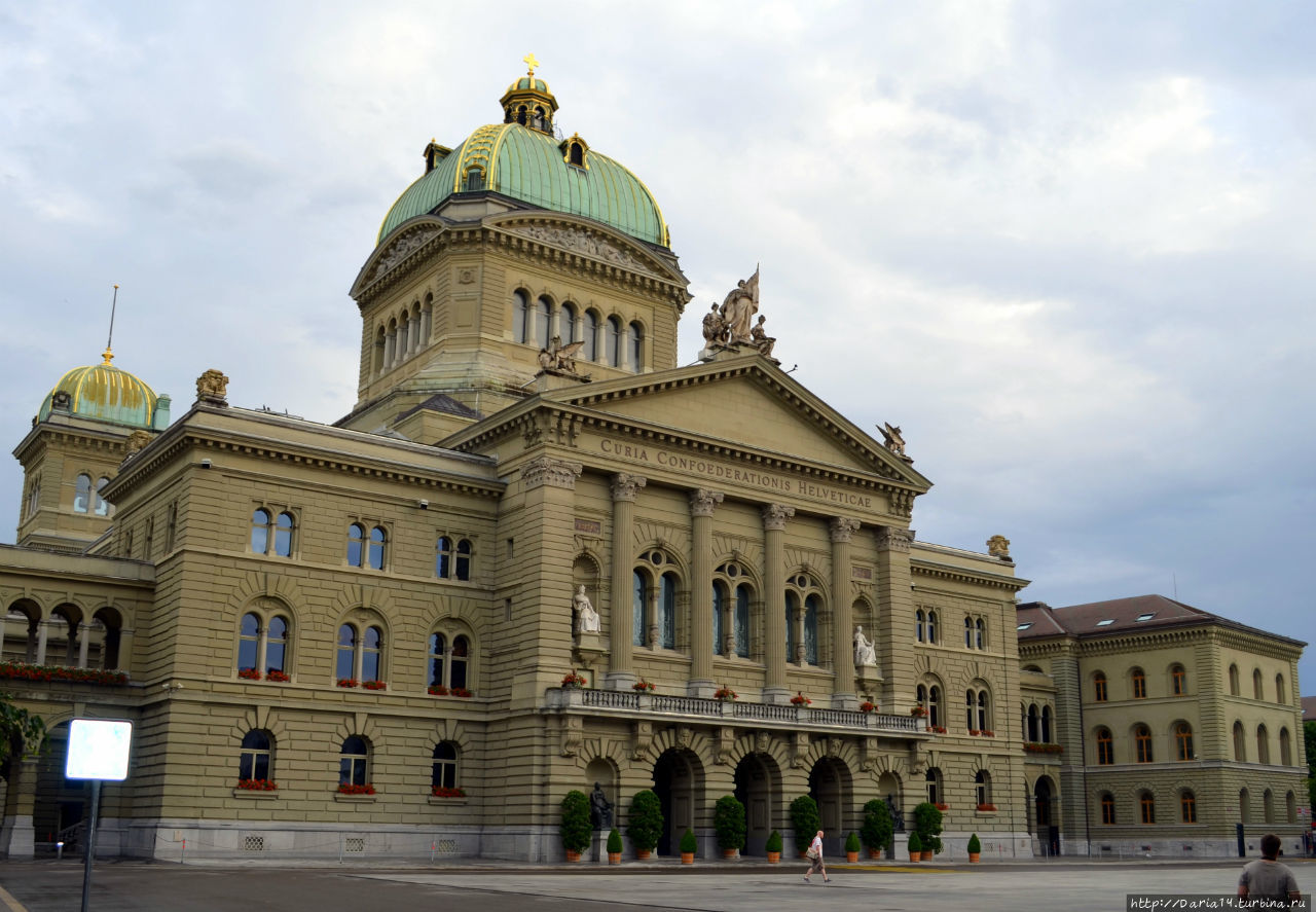 Здание федерального парламента — самое внушительное здание Берна Берн, Швейцария