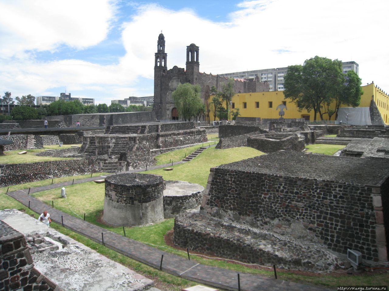 Площадь Трех Культур / Plaza de las Tres Culturas