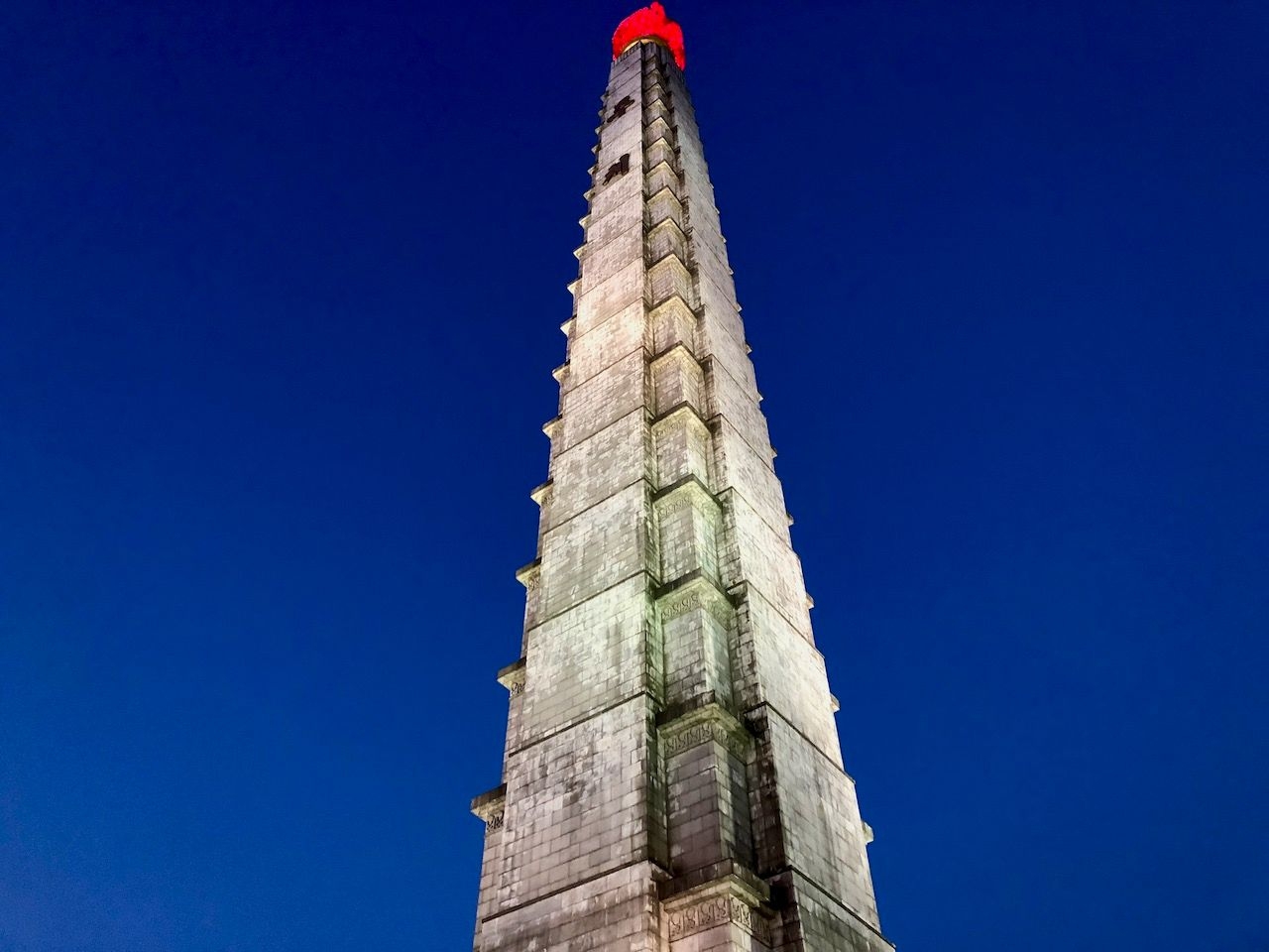 Стелла-монумент Башня идей 