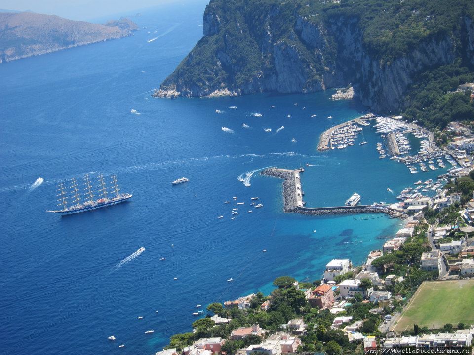 Anacapri: пешеходный маршрут piazza Vittoria- piazza Diaz Остров Капри, Италия