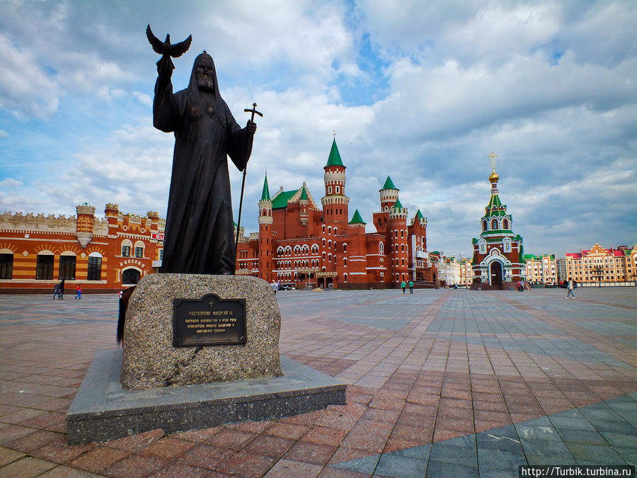 памятник Алексию II Йошкар-Ола, Россия