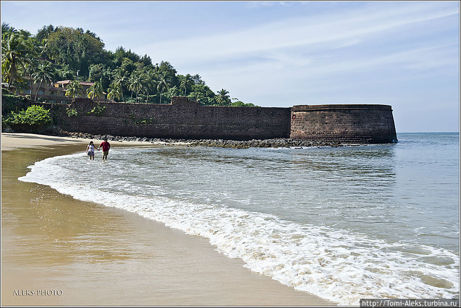 Вдали показался форт...
* Кандолим, Индия