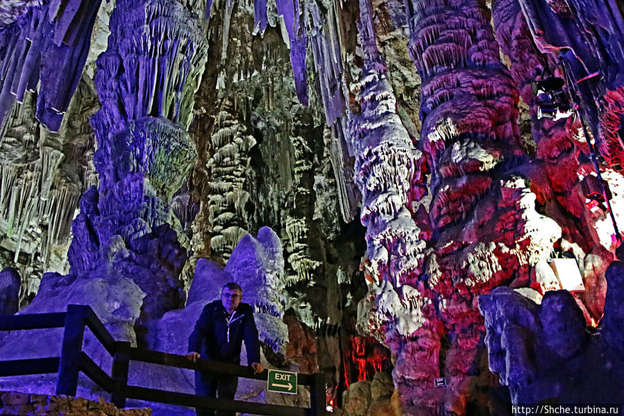 Пещера Святого Михаила / St Michael's Cave