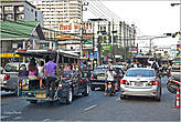 Сонгтео — главный вид транспорта в Паттайе...
*