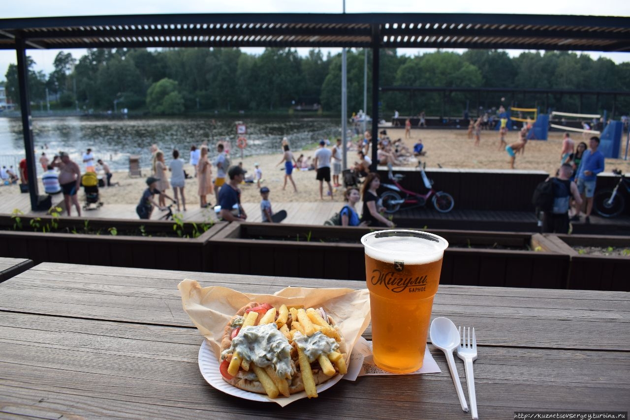 Диалог российского пенсионера и советского студента