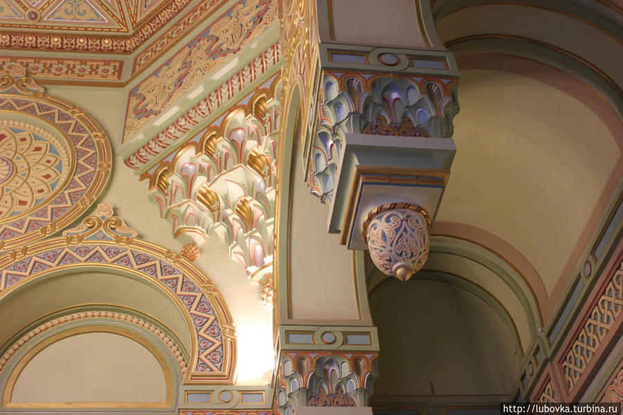 Венчальный зал синагоги. Санкт-Петербург, Россия