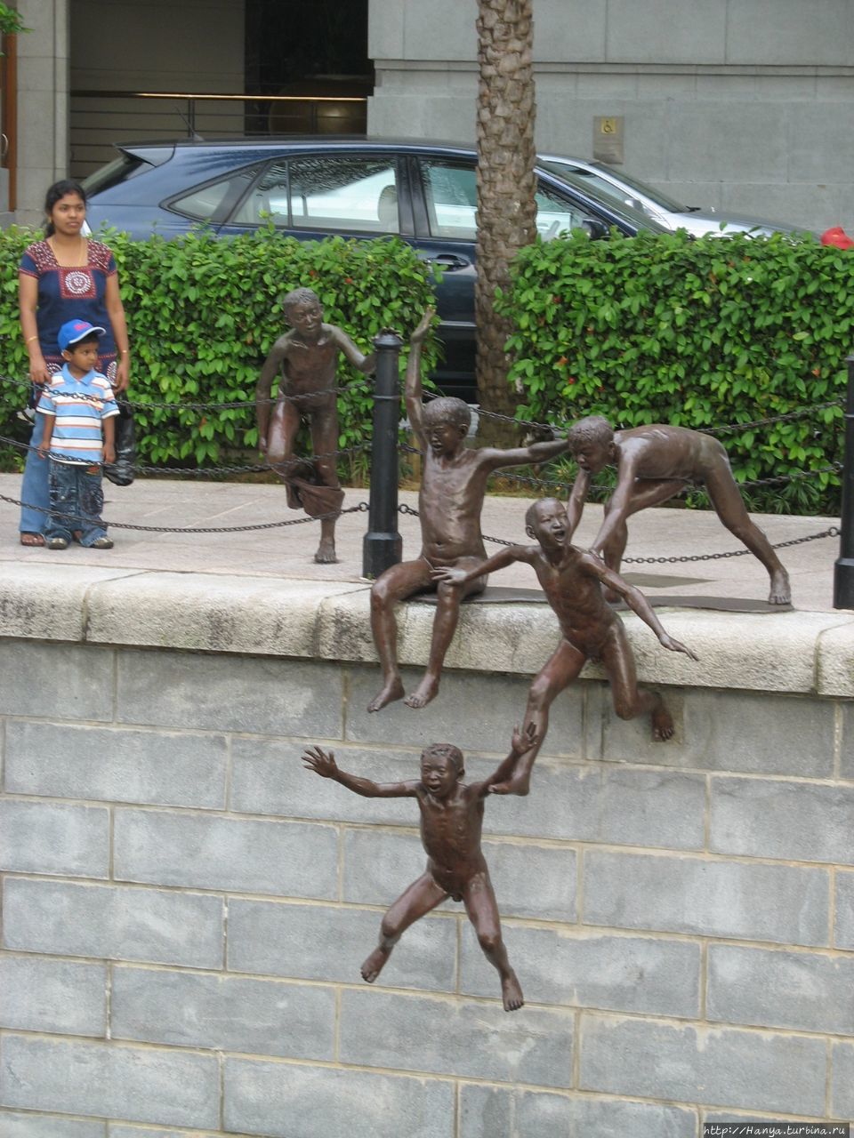 Городская скульптура