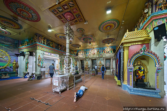 Храм Веерамакалиамман. Фото из интернета Сингапур (столица), Сингапур (город-государство)