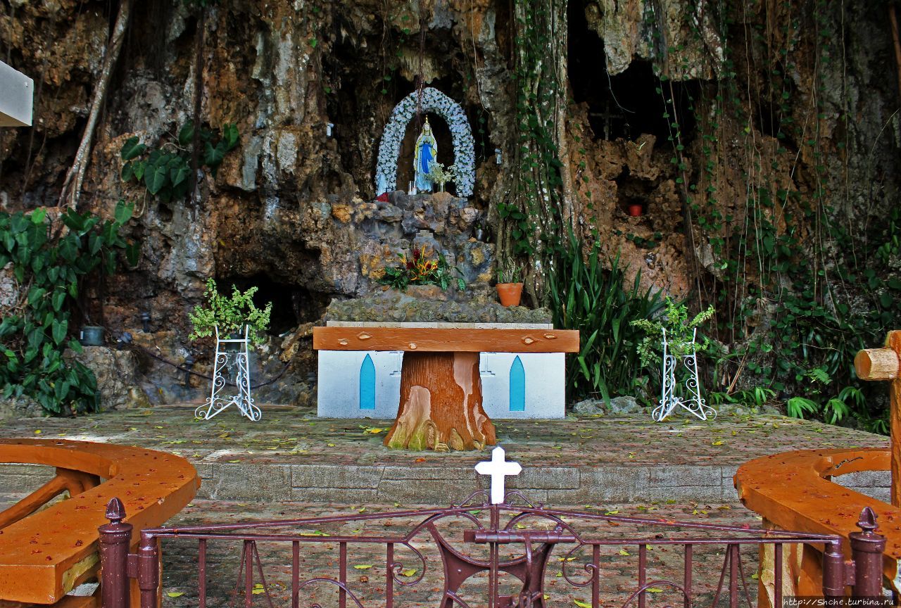 Святилище Лурдской Богоматери / Santa Lourdes Shrine
