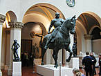13 июня 1912 года в Москве торжественно открыт Музей изящных искусств имени императора Александра III.