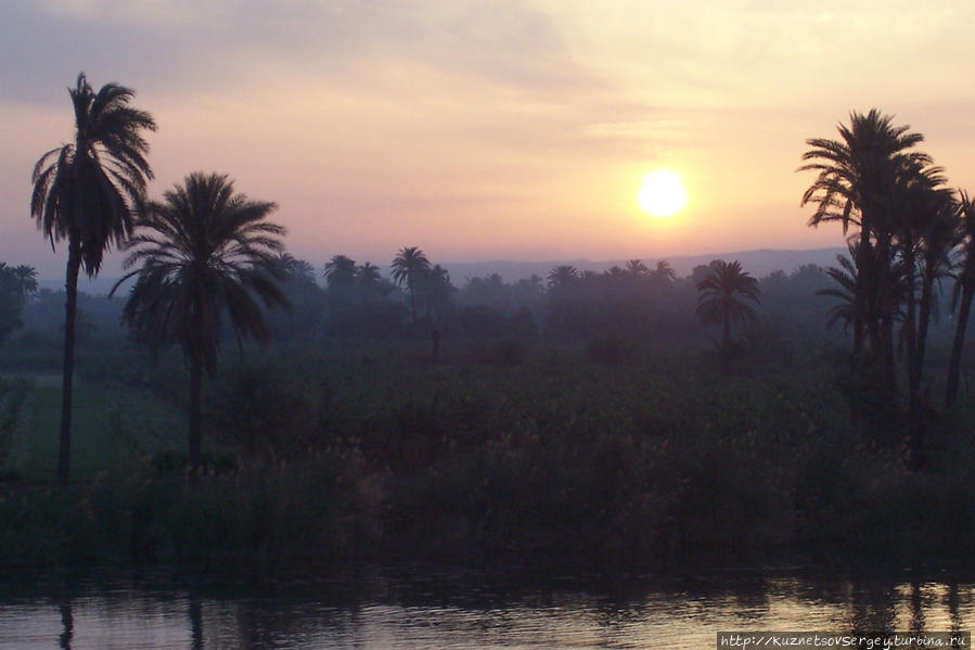 Над нилом. Рассвет в Луксоре. Закат на Ниле лир.