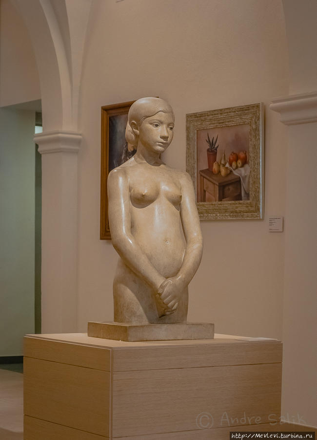 Скульптура в музее Марисель дель Мар Ситжес, Испания