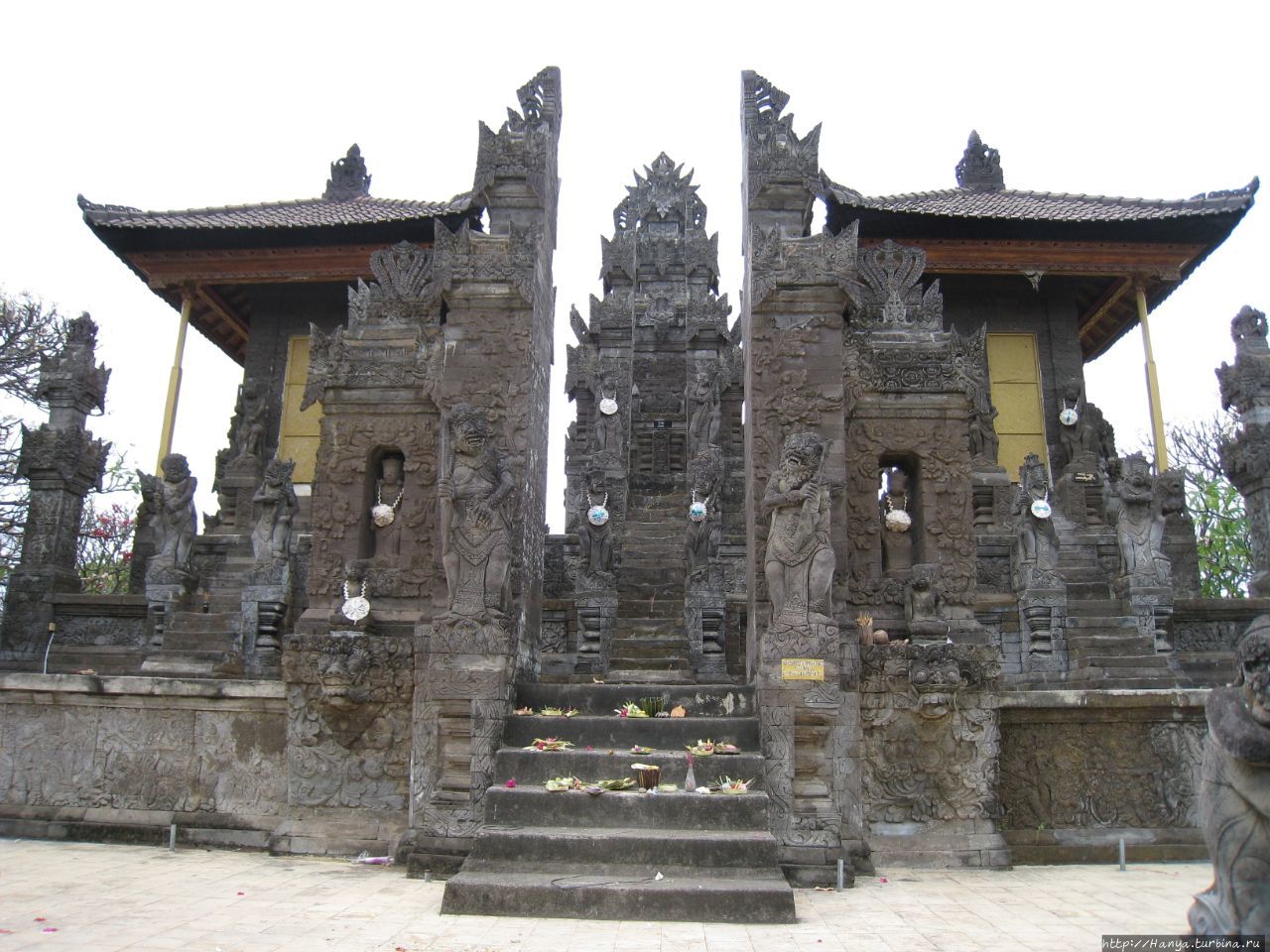 Храм Пура Медуве Каранг в честь «Владыки земли». Ч. 62