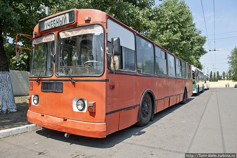 В Воронеже появился памятник троллейбусу 70-х Воронеж, Россия