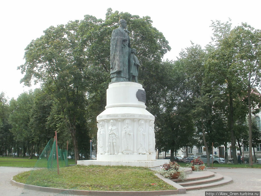 Памятник Великой княгине Ольге. Псков, Россия