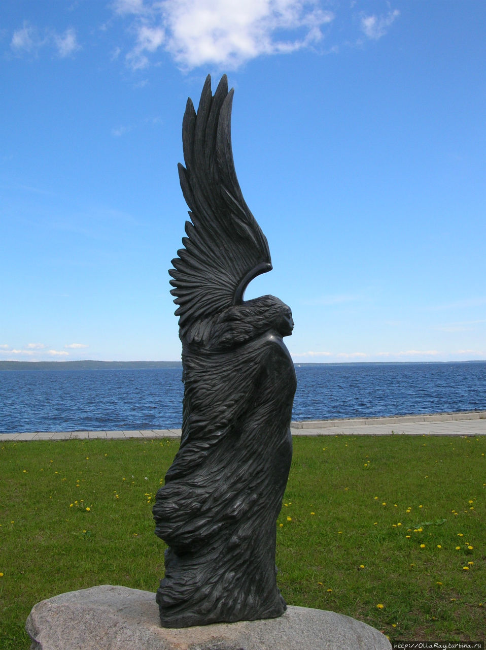 Каменная скульптура Ангел Петрозаводск, Россия