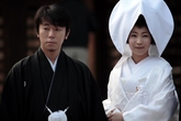 Фото из интернета. Жених и невеста в традиционных нарядах.
