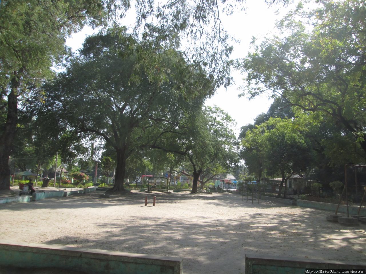 Ян Гуи Аунг Парк Шуэбо, Мьянма