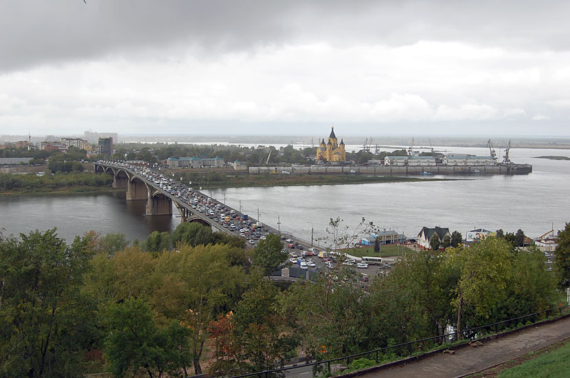 Вид на Стрелку и Канавинский мост через Оку Нижний Новгород, Россия