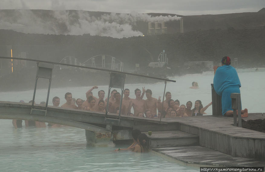 Массовый look в исполнении исландских школьников. Счастливые ребята. Исландия