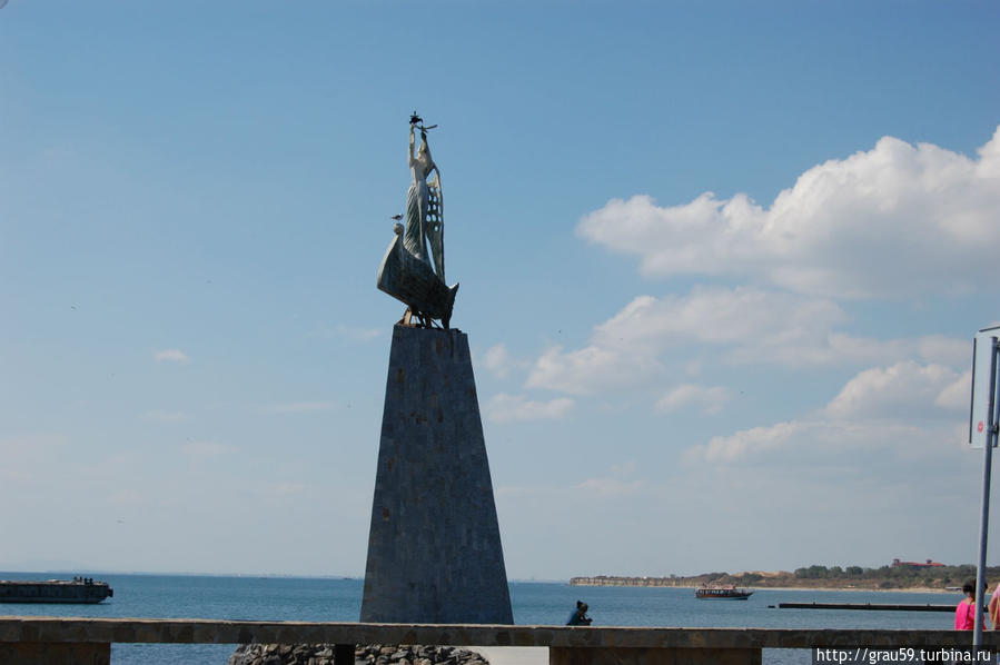 Памятник Святому Николе