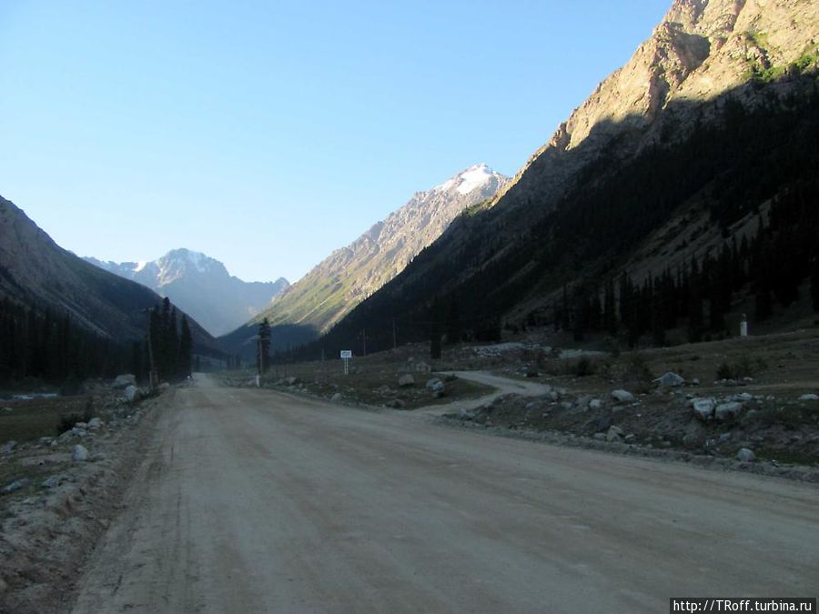 ущелье Барскаун догора на Кумтор Каракол, Киргизия