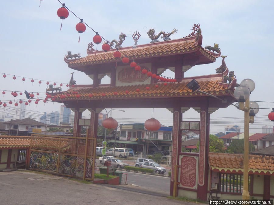 Китайский храм по ул. Джалан Хамдан Кучинг, Малайзия