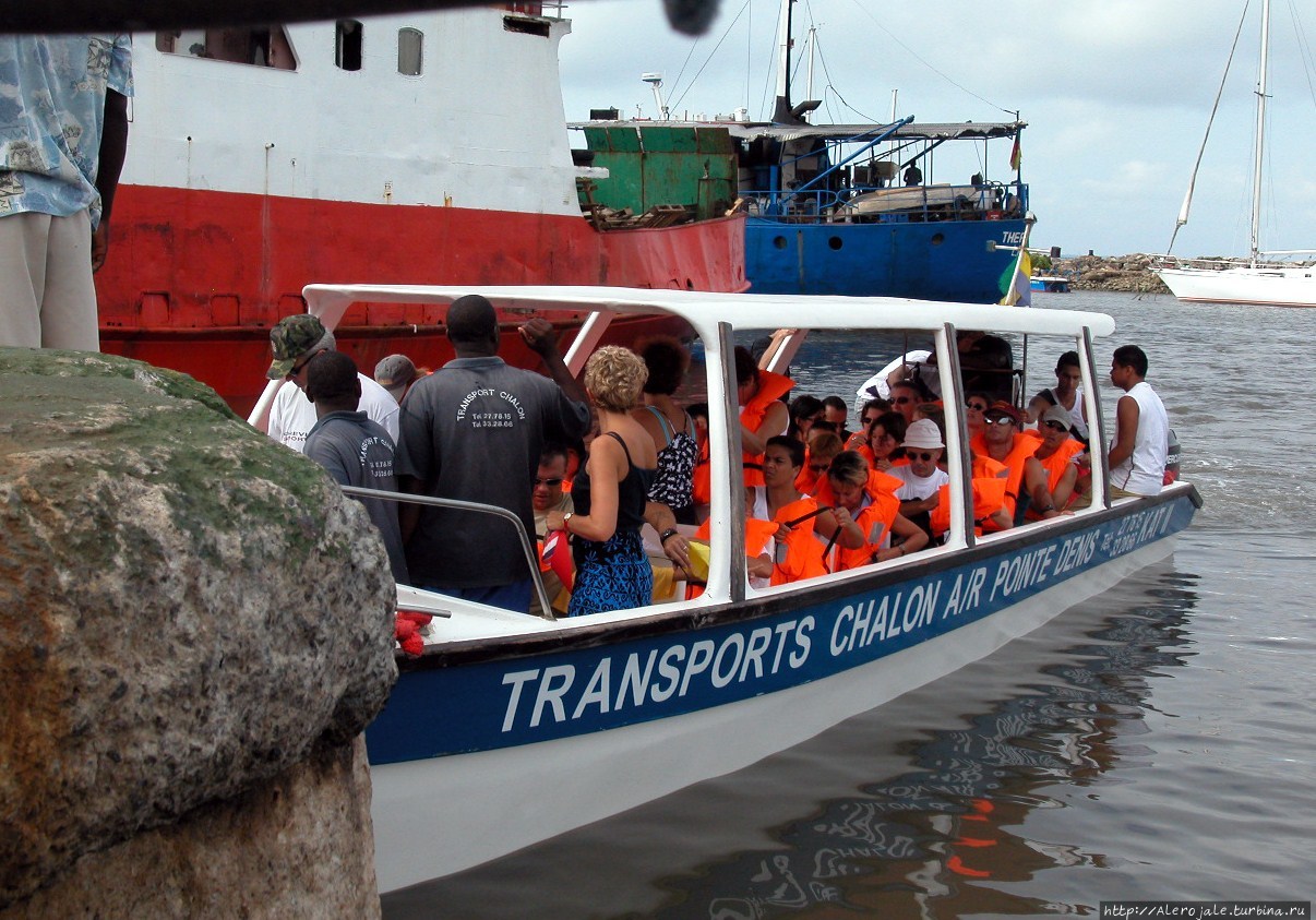 Point Denis Кокобич, Габон