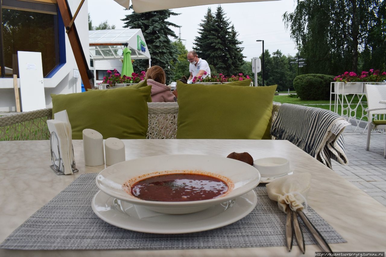 Диалог российского пенсионера и советского студента