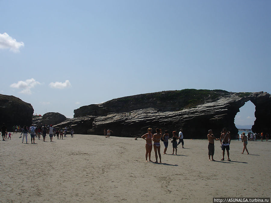 Пляж Лас-Катедралес в Рибадео, Галисия, север Испании