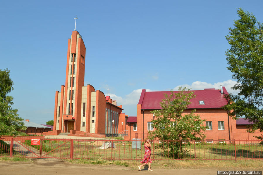 Церковь Христа Царя Маркс, Россия