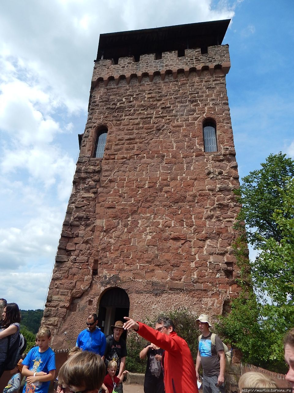 Замок Бервартштайн Дан, Германия